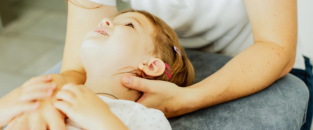 Osteopathische Behandlung bei Wirbelblockierung Osteopathische Behandlung bei Wirbelblockierung